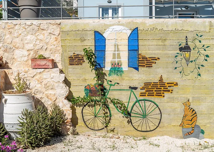 Dandelion Villa Mousata